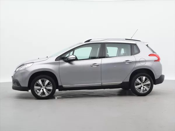 Peugeot 2008 1,2 VTi 60kW AT,Navi - foto 4