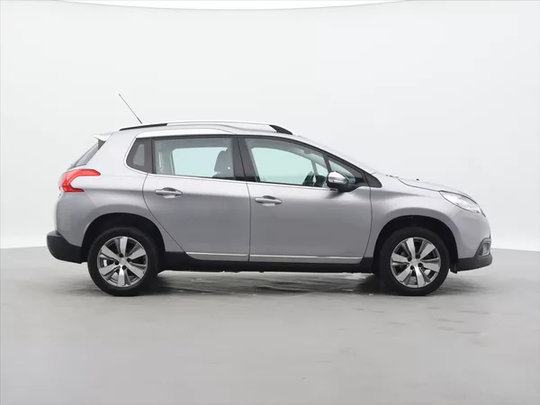 Peugeot 2008 1,2 VTi 60kW AT,Navi - foto 8