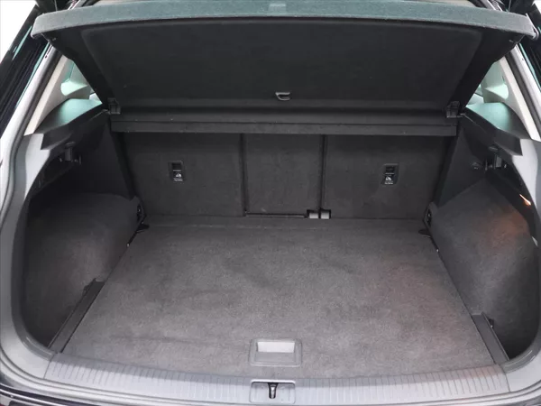 Volkswagen Tiguan 1.4 TSI 110kW Virtual 1.Maj. - foto 10