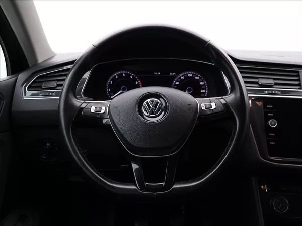 Volkswagen Tiguan 1.4 TSI 110kW Virtual 1.Maj. - foto 16