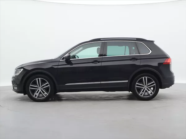 Volkswagen Tiguan 1.4 TSI 110kW Virtual 1.Maj. - foto 4