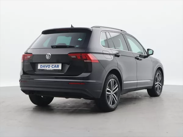 Volkswagen Tiguan 1.4 TSI 110kW Virtual 1.Maj. - foto 7