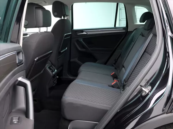 Volkswagen Tiguan 1,5 TSI 110kW LED Virtual Navi - foto 14