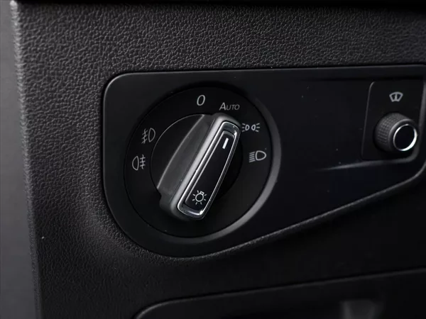 Volkswagen Tiguan 1,5 TSI 110kW LED Virtual Navi - foto 16