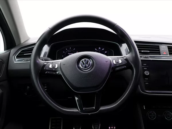 Volkswagen Tiguan 1,5 TSI 110kW LED Virtual Navi - foto 19
