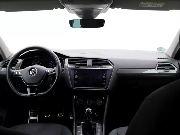 Volkswagen Tiguan 1,5 TSI 110kW LED Virtual Navi - foto 31