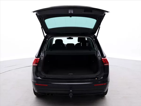 Volkswagen Tiguan 1,5 TSI 110kW LED Virtual 1.Ma - foto 9