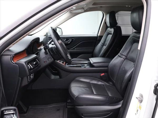 Lincoln Aviator 3,0 EvoBoost V6 AWD CZ - foto 12