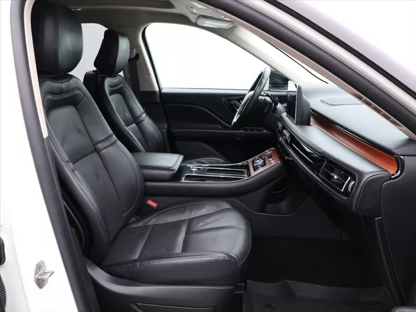 Lincoln Aviator 3,0 EvoBoost V6 AWD CZ - foto 13
