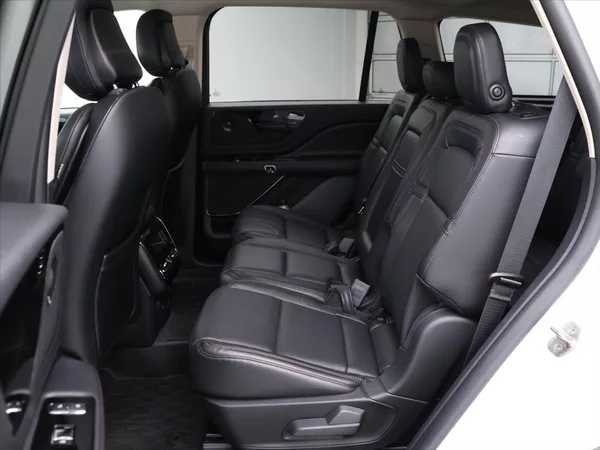 Lincoln Aviator 3,0 EvoBoost V6 AWD CZ - foto 16