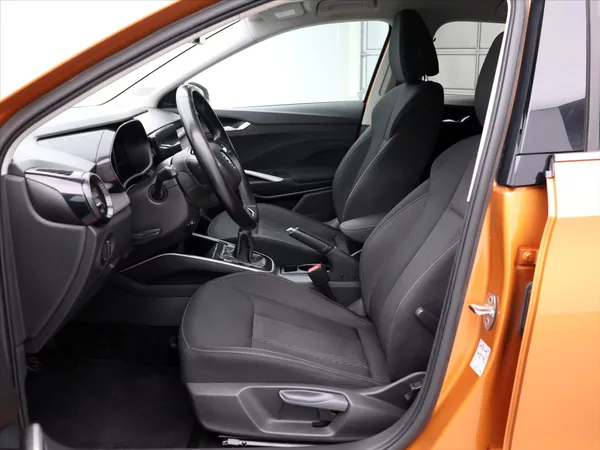 Škoda Fabia 1,0 TSI 81kW CZ Style DPH - foto 11