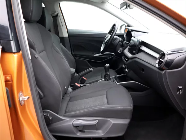 Škoda Fabia 1,0 TSI 81kW CZ Style DPH - foto 12