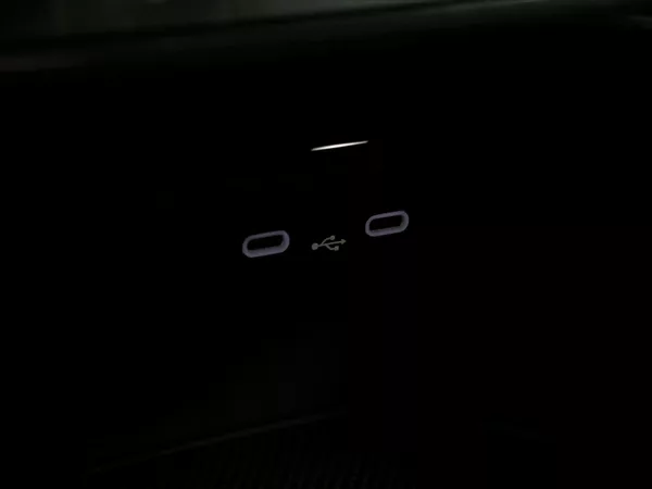Škoda Fabia 1,0 TSI 81kW CZ Style DPH - foto 27