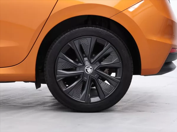 Škoda Fabia 1,0 TSI 81kW CZ Style DPH - foto 32