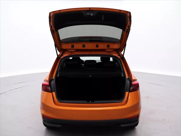 Škoda Fabia 1,0 TSI 81kW CZ Style DPH - foto 9