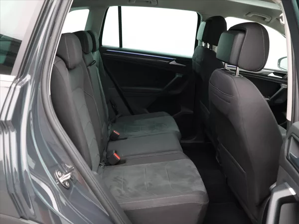 Volkswagen Tiguan 2,0 TSI 140kW 4MOT DSG DPH Ele - foto 13