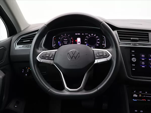 Volkswagen Tiguan 2,0 TSI 140kW 4MOT DSG DPH Ele - foto 18