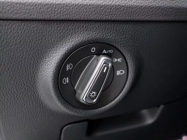 Škoda Superb 2,0 TDI DSG 4x4 Sportline - foto 17