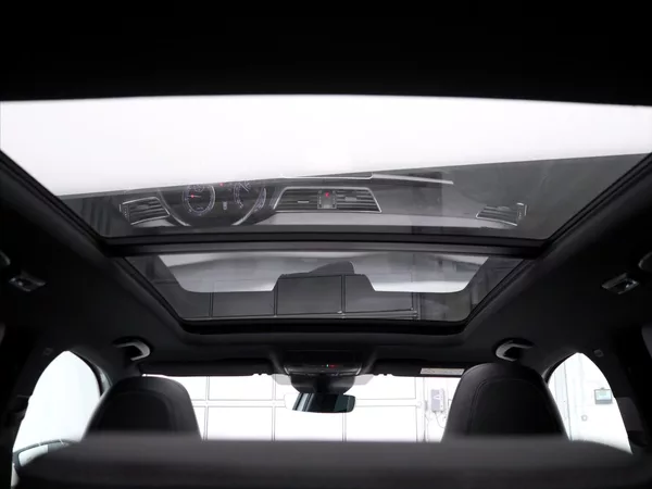 Škoda Superb 2,0 TDI DSG 4x4 Sportline - foto 32