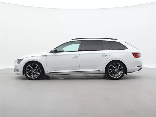 Škoda Superb 2,0 TDI DSG 4x4 Sportline - foto 4