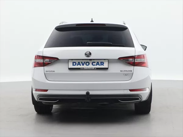 Škoda Superb 2,0 TDI DSG 4x4 Sportline - foto 6