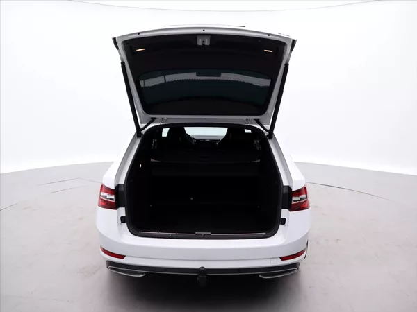 Škoda Superb 2,0 TDI DSG 4x4 Sportline - foto 9