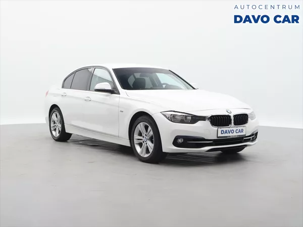 BMW Řada 3 2,0 320i 135kW CZ xDrive Sport
