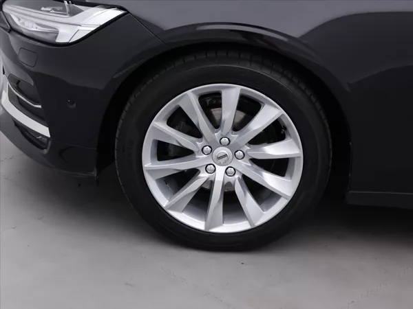 Volvo V90 2,0 D4 140kW Drive-E Momentum - foto 28