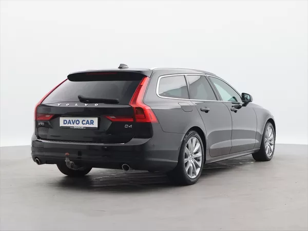 Volvo V90 2,0 D4 140kW Drive-E Momentum - foto 7