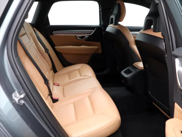 Volvo V90 2.0 D3 110kW Momentum LED - foto 14