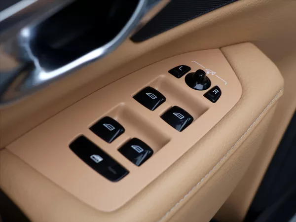 Volvo V90 2.0 D3 110kW Momentum LED - foto 16