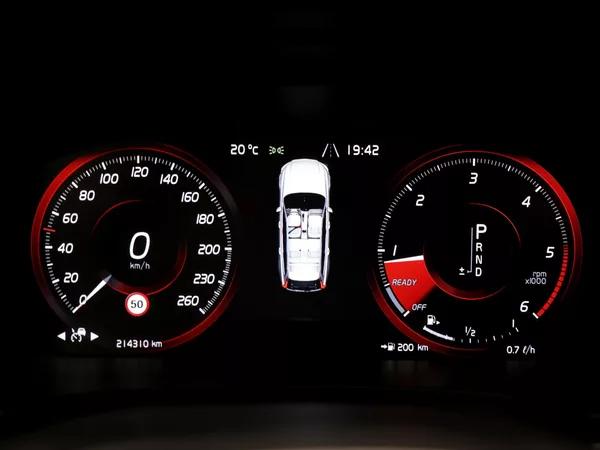 Volvo V90 2.0 D3 110kW Momentum LED - foto 19