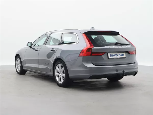 Volvo V90 2.0 D3 110kW Momentum LED - foto 5