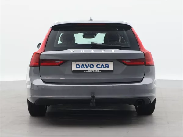Volvo V90 2.0 D3 110kW Momentum LED - foto 6