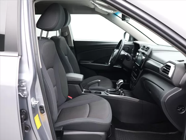 SsangYong Tivoli Grand 1,5 T-GDI Aut. CZ Style - foto 12