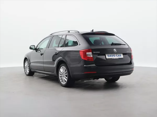 Škoda Superb 2,0 TDI 125kW Ambition DSG - foto 4
