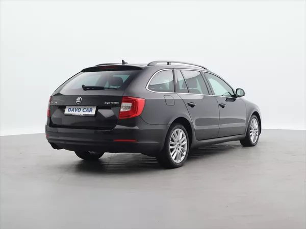 Škoda Superb 2,0 TDI 125kW Ambition DSG - foto 6