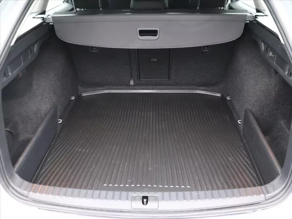 Škoda Octavia 2,0 TDI 110kW 4x4 DSG DPH CZ - foto 10