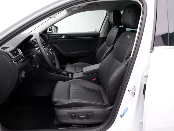 Škoda Superb 2,0 TDI 147kW DSG 4x4 L&K DPH - foto 12