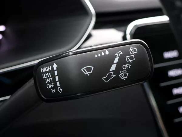 Škoda Superb 2,0 TDI 147kW DSG 4x4 L&K DPH - foto 23