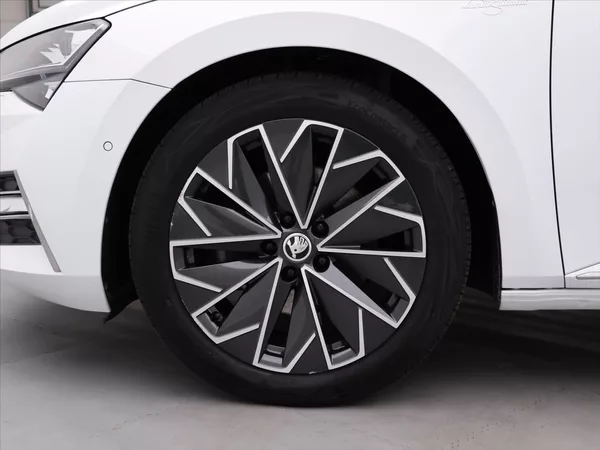 Škoda Superb 2,0 TDI 147kW DSG 4x4 L&K DPH - foto 37
