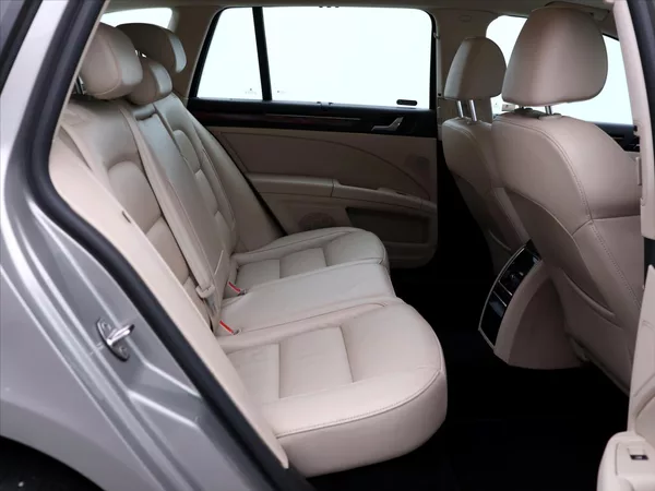 Škoda Superb 2,0 TDI 4x4 DSG Exclusive Kůže - foto 14