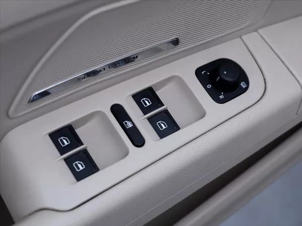 Škoda Superb 2,0 TDI 4x4 DSG Exclusive Kůže - foto 16