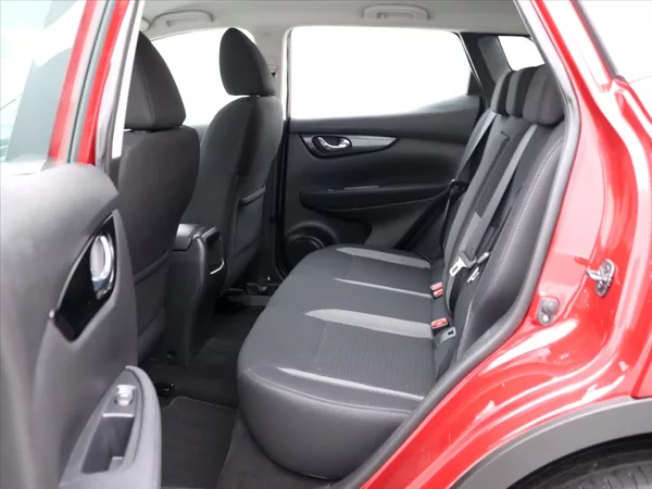 Nissan Qashqai 1,3 DIG-T 116kW DCT Shiro - foto 14