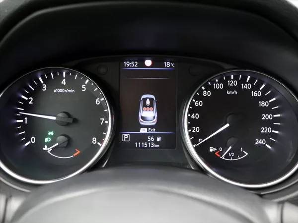 Nissan Qashqai 1,3 DIG-T 116kW DCT Shiro - foto 17