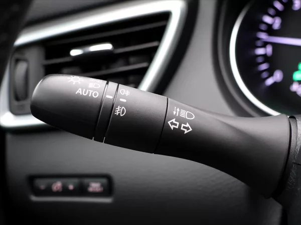 Nissan Qashqai 1,3 DIG-T 116kW DCT Shiro - foto 19