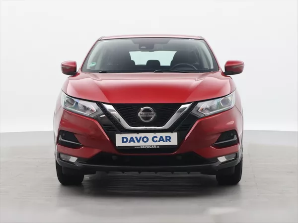 Nissan Qashqai 1,3 DIG-T 116 kW DCT WEBASTO - foto 2