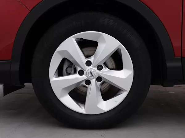 Nissan Qashqai 1,3 DIG-T 116kW DCT Shiro - foto 30