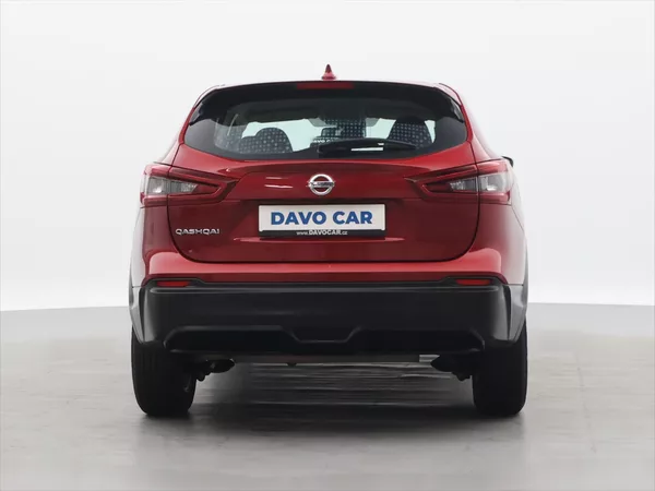 Nissan Qashqai 1,3 DIG-T 116 kW DCT WEBASTO - foto 6