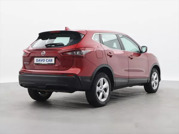 Nissan Qashqai 1,3 DIG-T 116 kW DCT WEBASTO - foto 7
